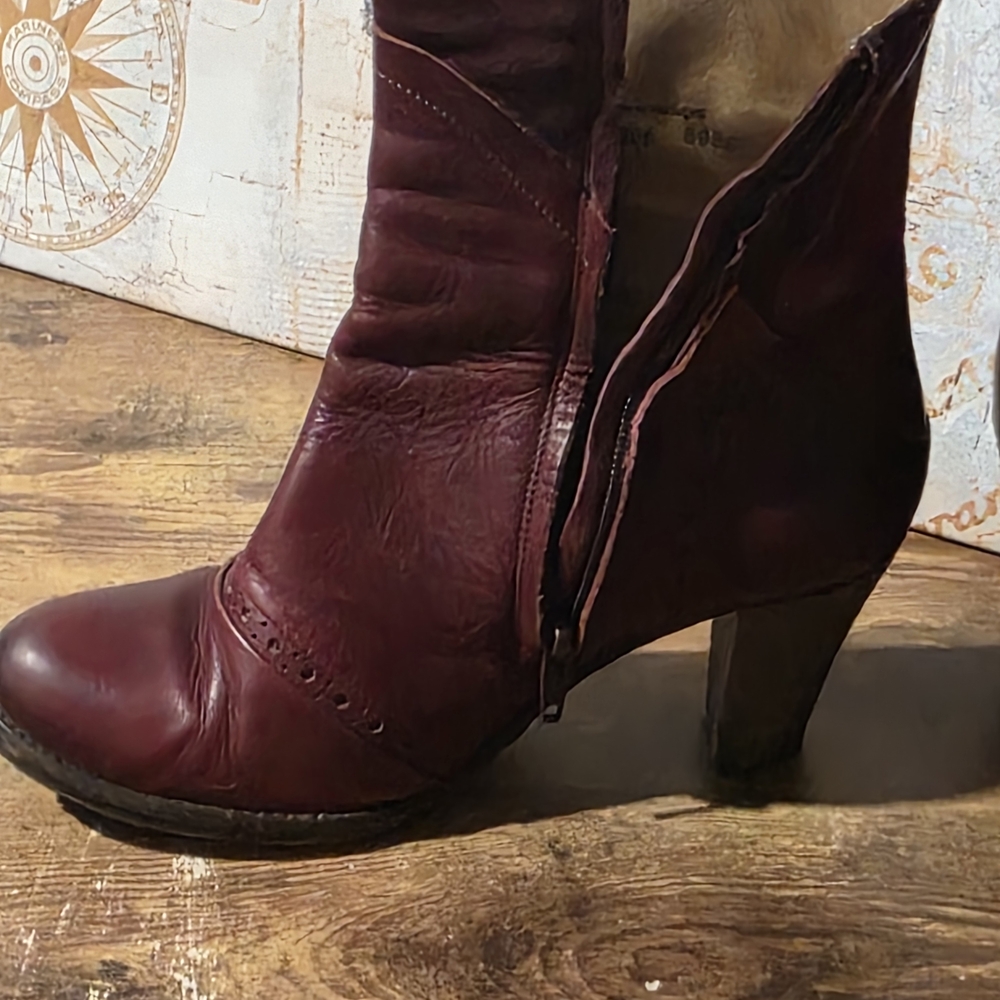 Chic DKODE Women's Burgundy/Ox Blood Leather And Suede Heeled Ankle Boots - Picture 12 of 15
